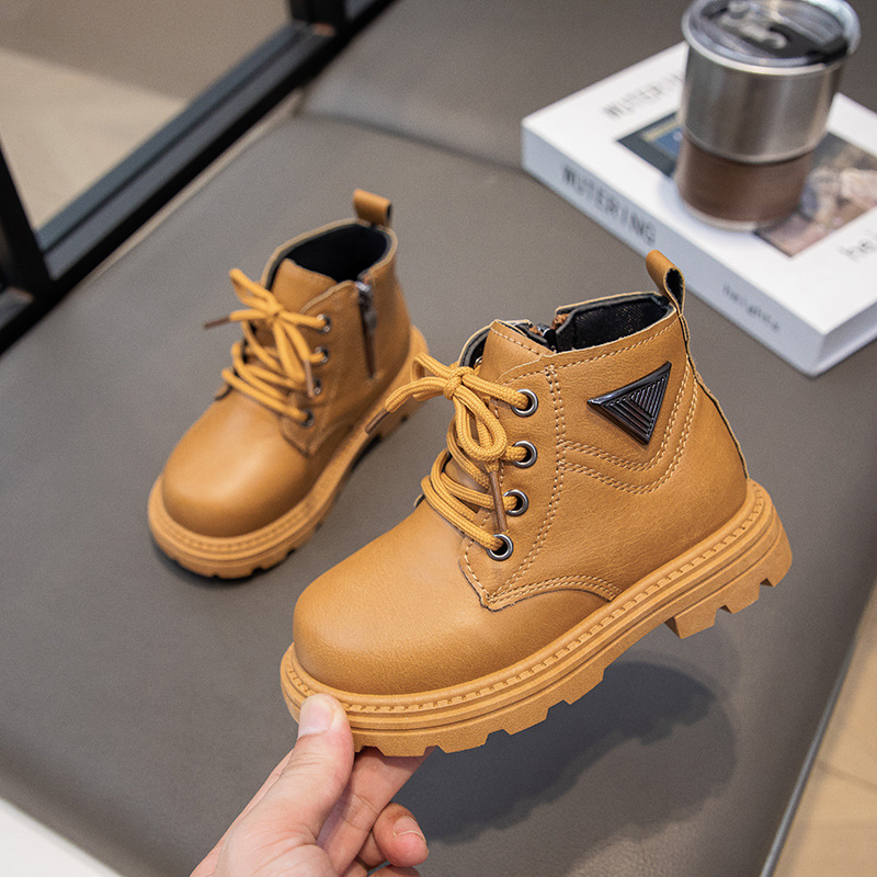 Nouvelles chaussures d'automne 2024, bottes courtes en cuir pour hommes et femmes Martin pour enfants, bottes jaunes pour bébé_voghion.com