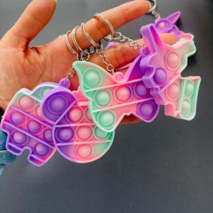 Silicone Decompression Keychain 8 Large Unicorn Duck Gingerbread Man Pendant Kidsren's Press Rodent Killer Pioneer