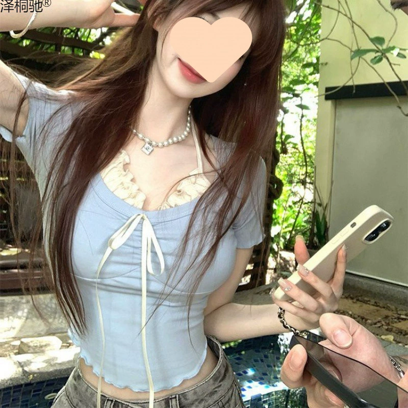 Pure Desire Hot Girl Fake, состоящая из двух частей рубашка с короткими рукавами и бретелькой на шее для женщин, лето 2024, новый дизайн, нишевый тонкий короткий топ