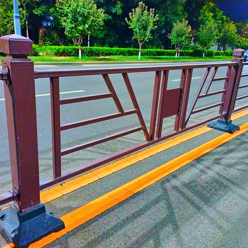 市政道路护栏 人行道防撞安全护栏 马路隔离栏 户外锌钢公路护栏