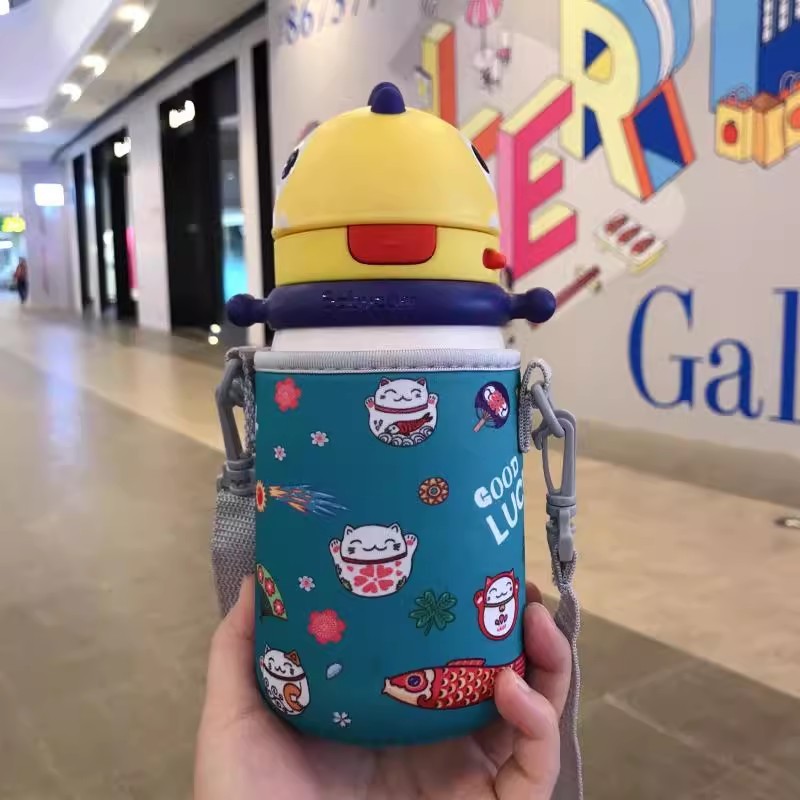 ベビー保温カップカバー 450ml 子供用ハンドル付き恐竜ストローカップ 水筒カバー 保護カバー 漫画柄 厚手 耐衝撃|undefined