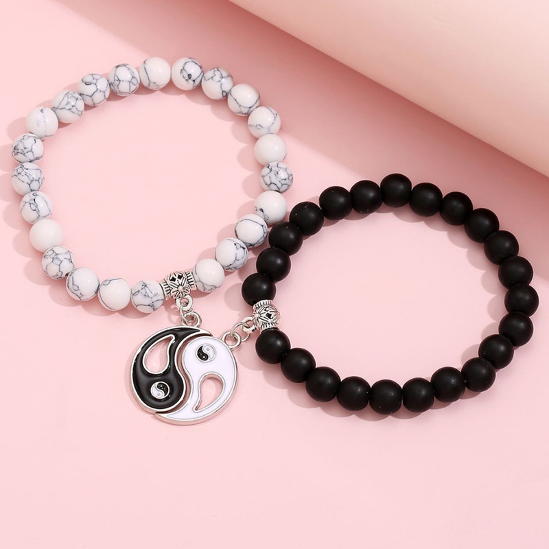 Foreign trade 2021 European and American cross-border bracelet OL Yin and Yang dripping oil black and white couple beaded bracelet suit turquoise in stock