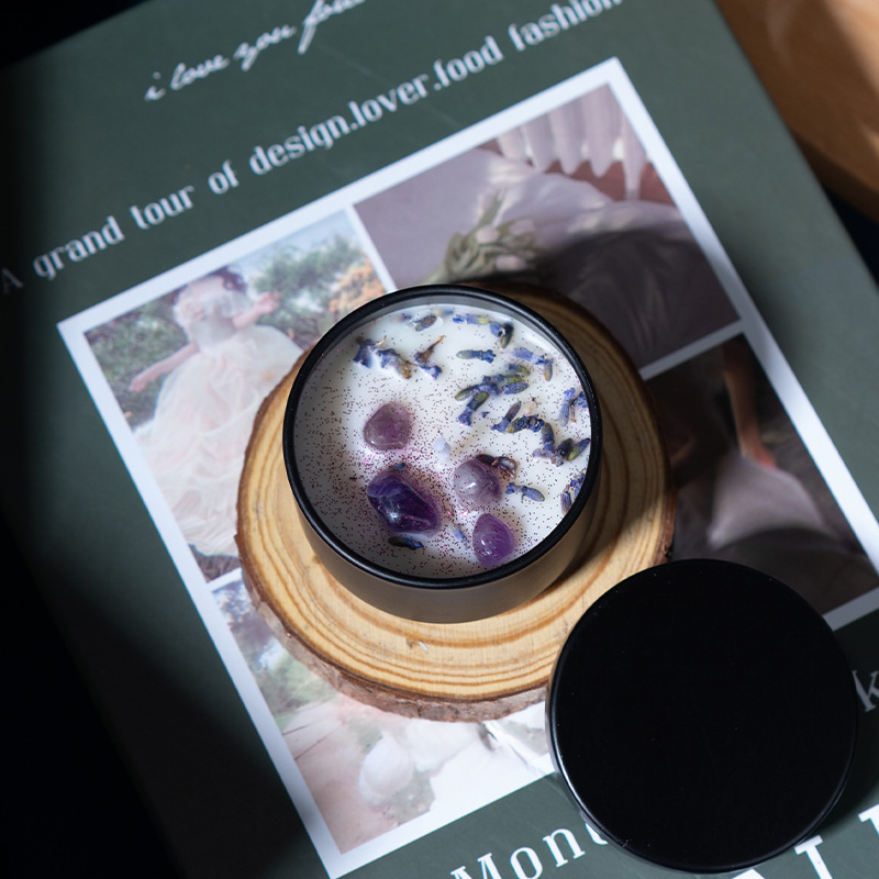 Inventario transfronterizo latas de hierro fragancias mano de regalo lavanda cristal cera de cera de arroz de soja aroma vela