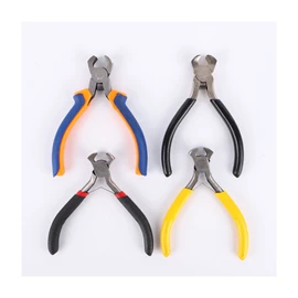 棘轮扳手;铁皮剪;尖嘴钳