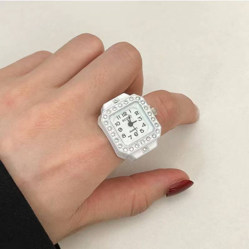 Round, Square Dial Shape Street Occasion Quartz Movement Classic Style Round Square Heart Shape One Piece Buckle Quartz Watch Rings