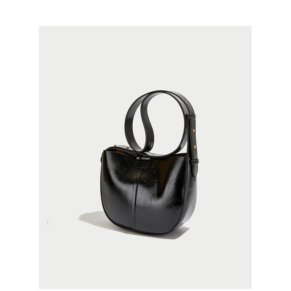 Tote Bag 2023 Top Quality New Large Capacity Retro Simple Casual Commuter Soft Leather Shoulder Bag Fashion Saddle Bag_voghion.com