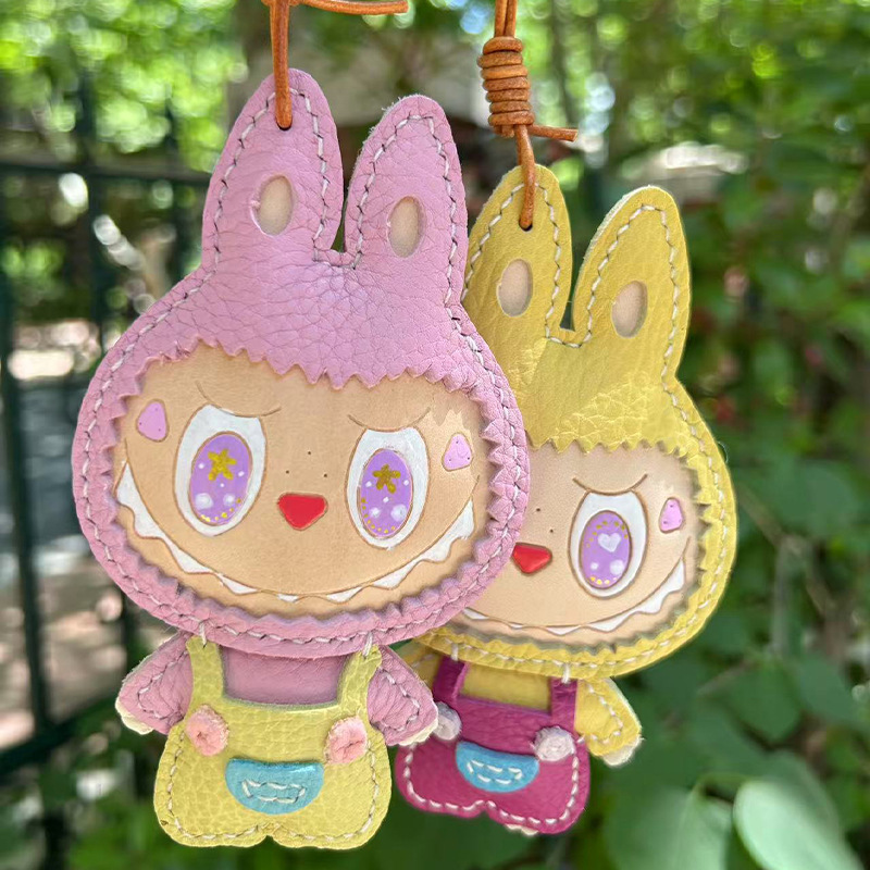 人気のトーゴ牛革ラブ手縫い手描きペンダント素材バッグ卸売かわいいラブブバッグペンダント|undefined