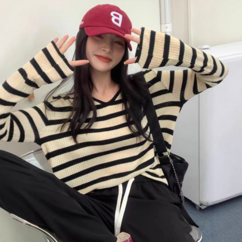 法式v领条纹正肩长袖针织衫女春秋内搭毛衣打底衫设计感小众上衣|undefined