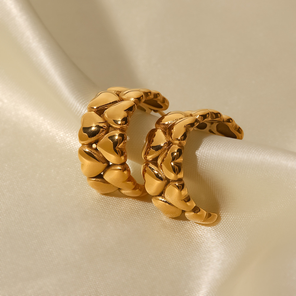 Retro Heart Shape Stainless Steel Plating Ear Studs 1 Pair