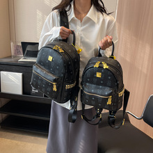 新款pu双肩包时尚简约大气潮流韩版印花字母女包包大容量学生包包
