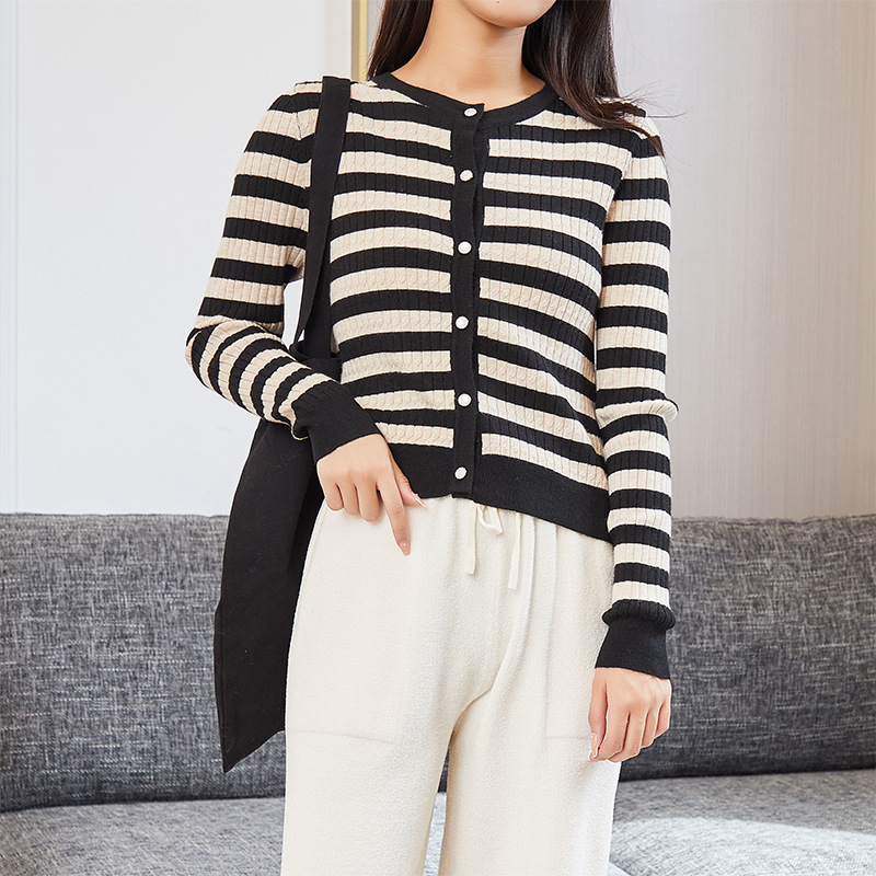 New Korean Style Women's Spring and Autumn Long-Sleeved Striped Cardigan Tops Woolen Jackets Ready for Sale Wholesale Clearance
