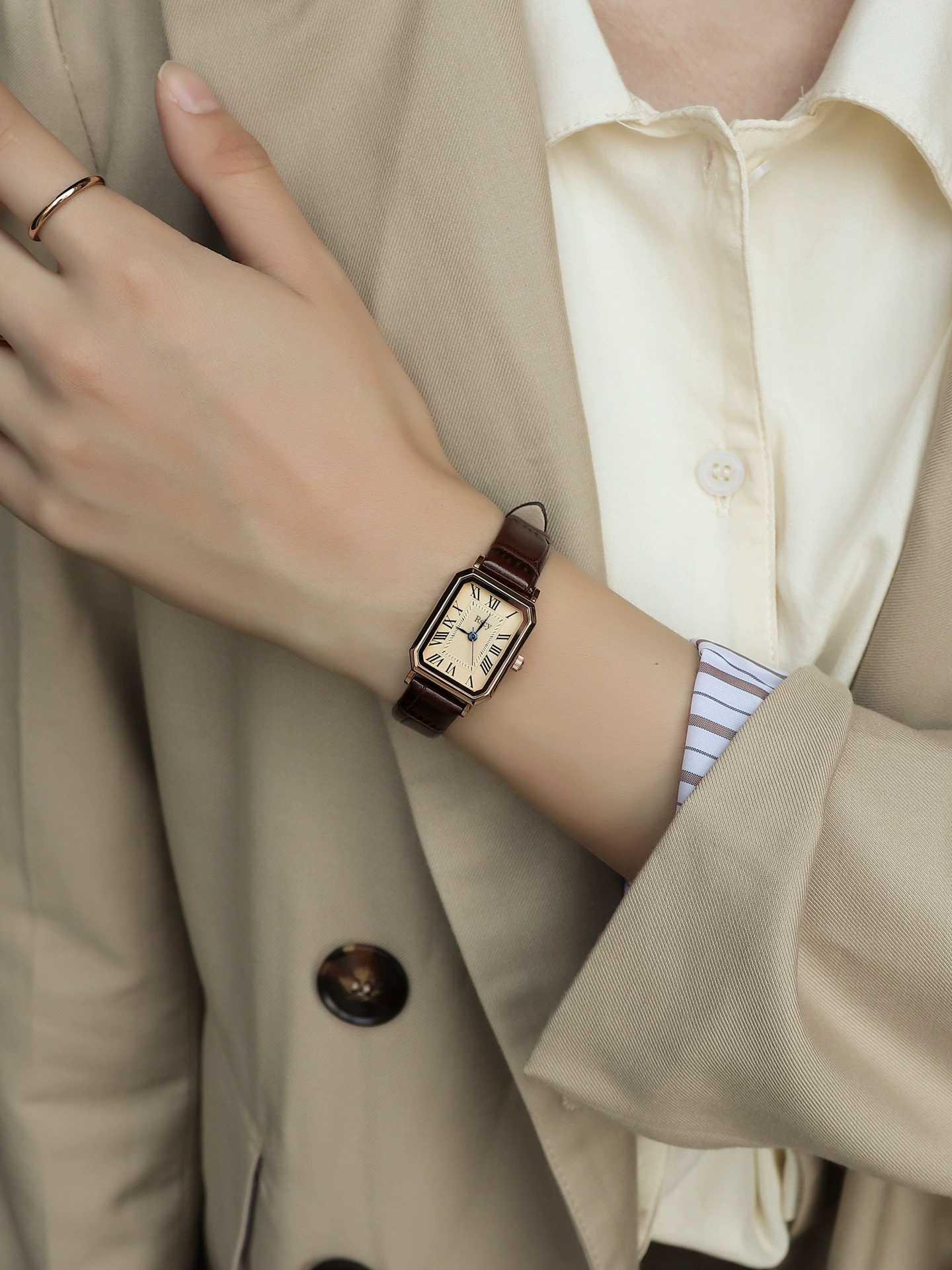 Quartz watch Swiss style, square retro dial, small dial, genuine leather strap