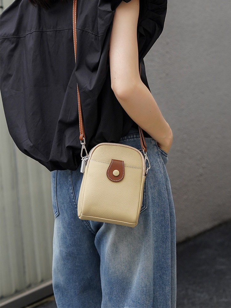 라이트 베이지 (첫 번째 레이어 소가죽)