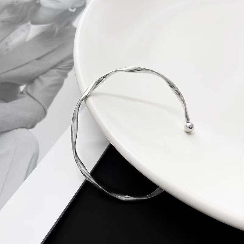 Pulsera Mobius mujer ins estilo frío nicho diseño pulsera simple moda alto sentido novias pulsera