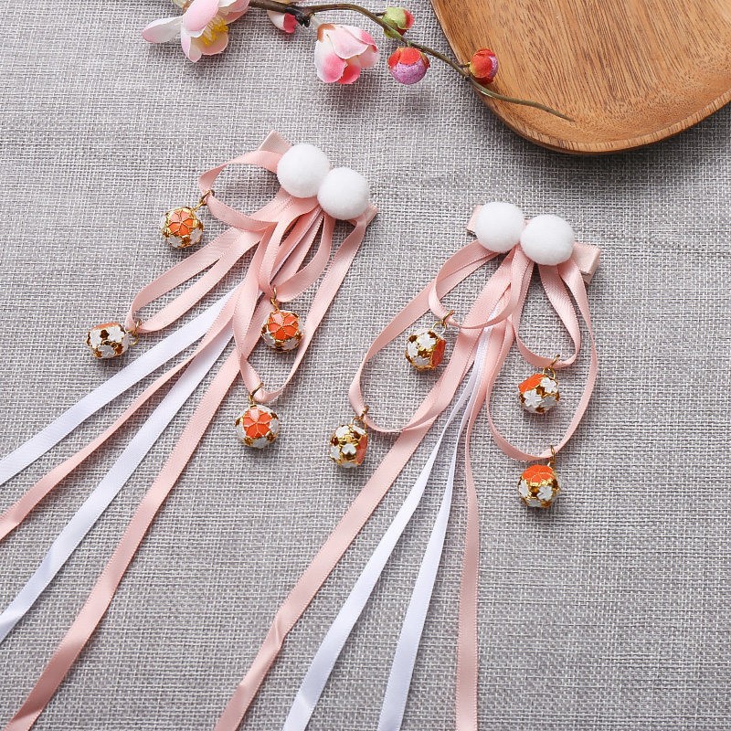 FJ100-9# A pair of Korean pink fur ball bell hair clips