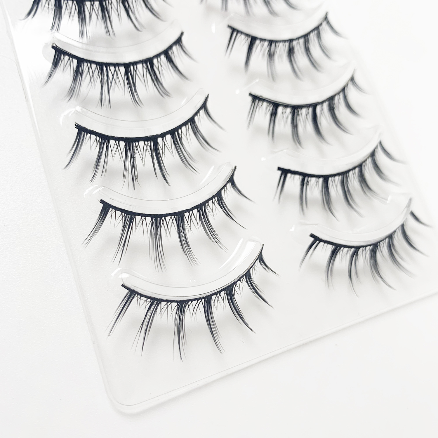 Cos pequeño diablo cómic pestañas falsas hadas de pelo natural imitación injerto puede segmentar las pestañas de ojo superior