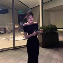 性感御姐穿搭黑色一字领连衣裙女夏季气质修身显瘦掐腰包臀长裙子