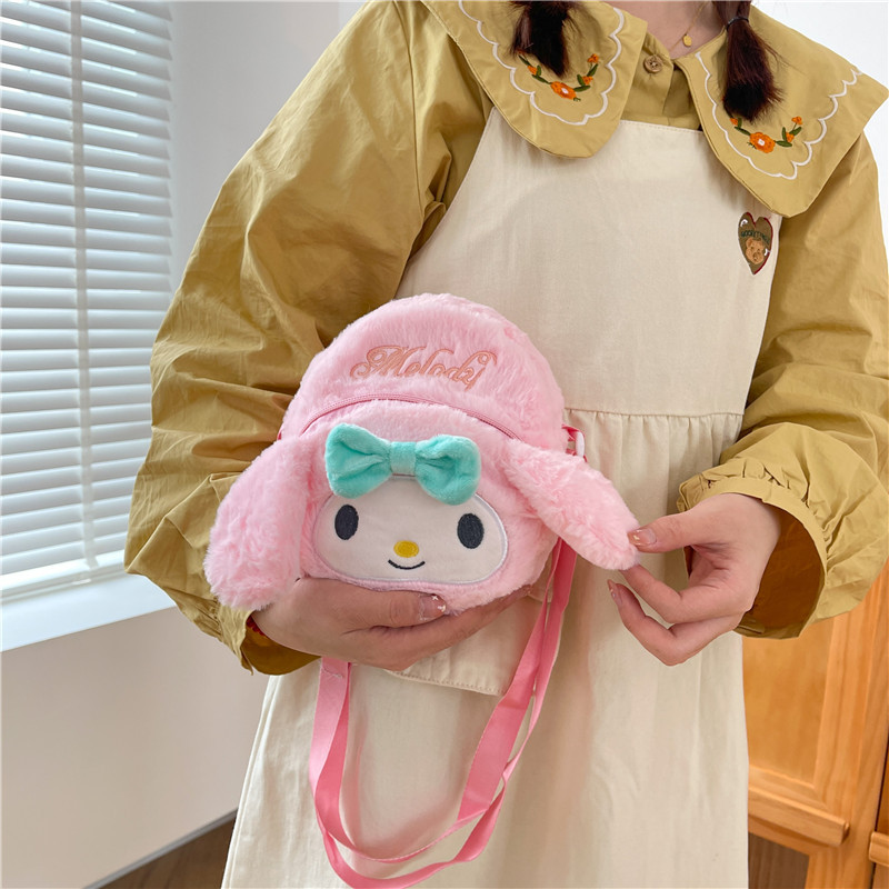 Plush capacious one-shoulder bag