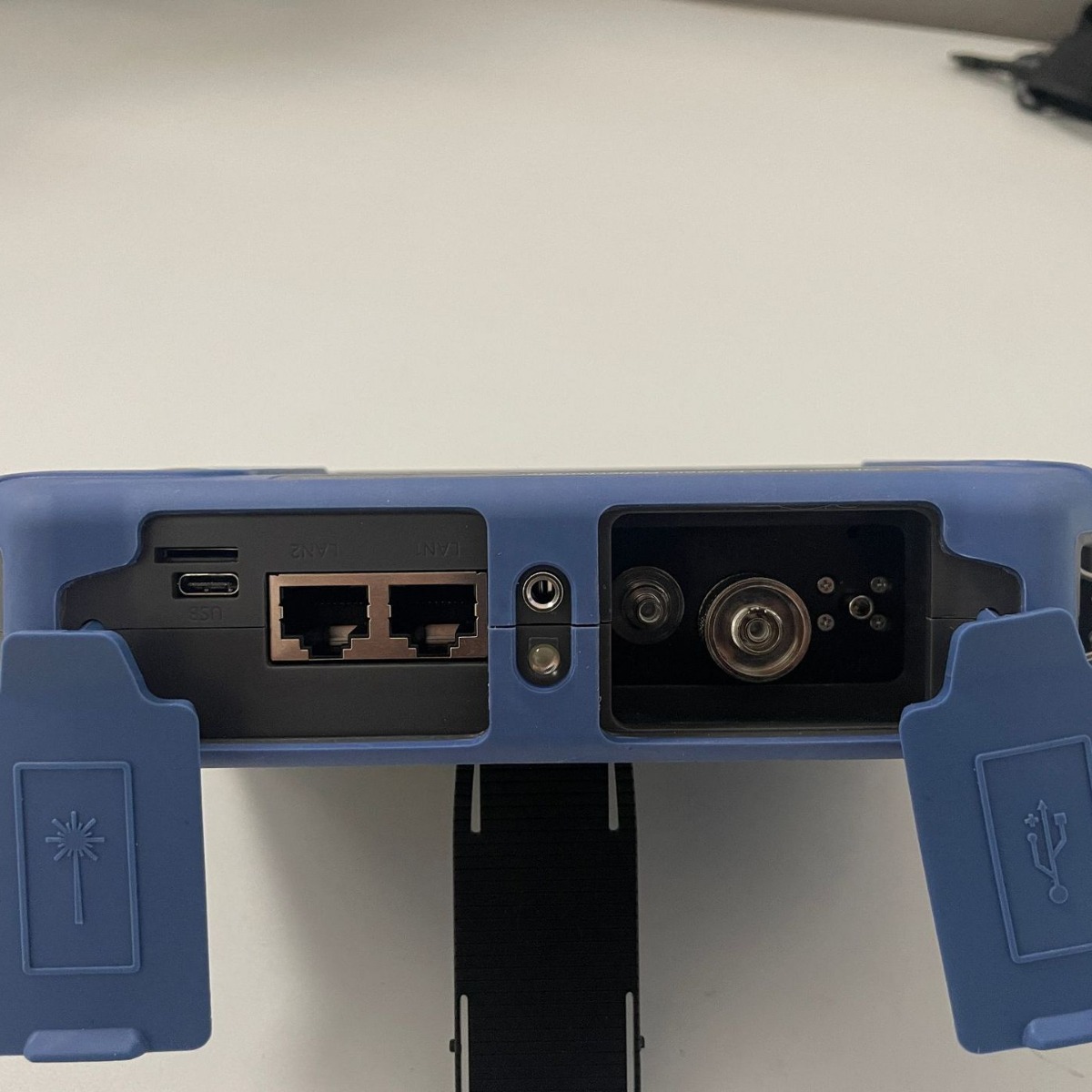 �๦�ܹ�����Ǳ� 1310/1550 �Զ�OTDR 80KMʮ����һ��ʱ������