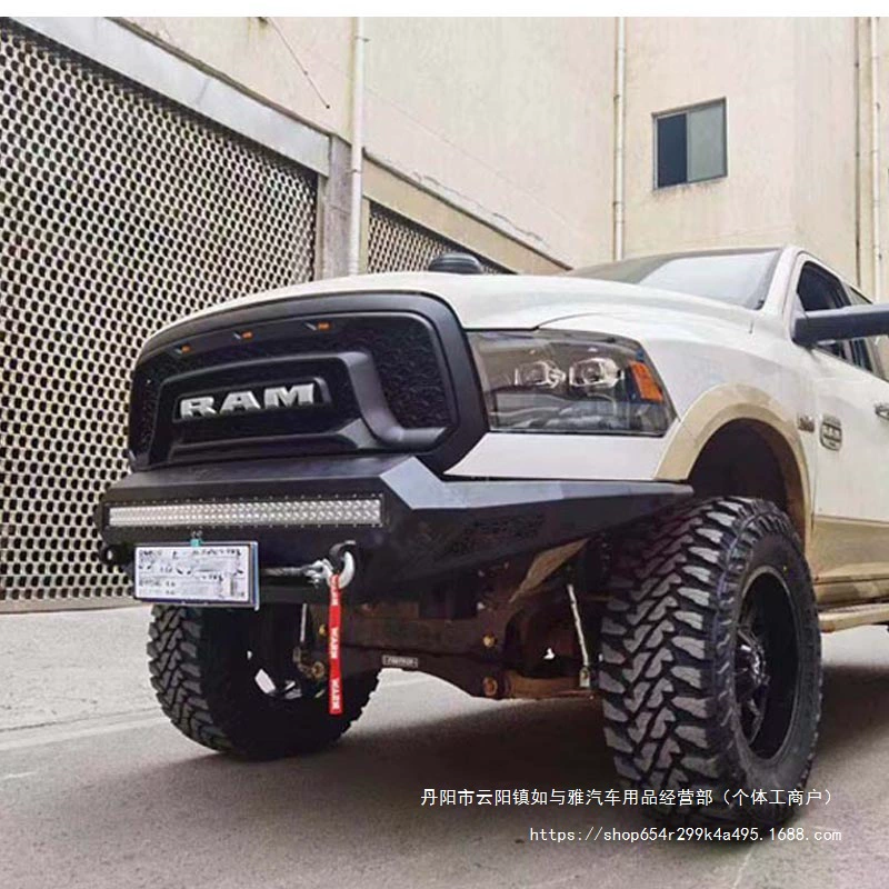 Подходит для Dodge Ram 2013-2018, центральная решётка с подсветкой и сотами, передняя часть в стиле Rebel