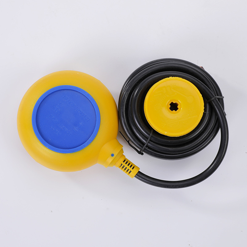 Automatic square plastic switch key