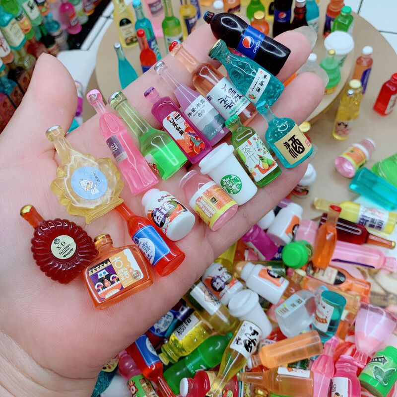 Food and play mixed batch simulation wine bottle resin small bottle miniature beverage bottle mini wine bottle variety of food and play diy ornaments