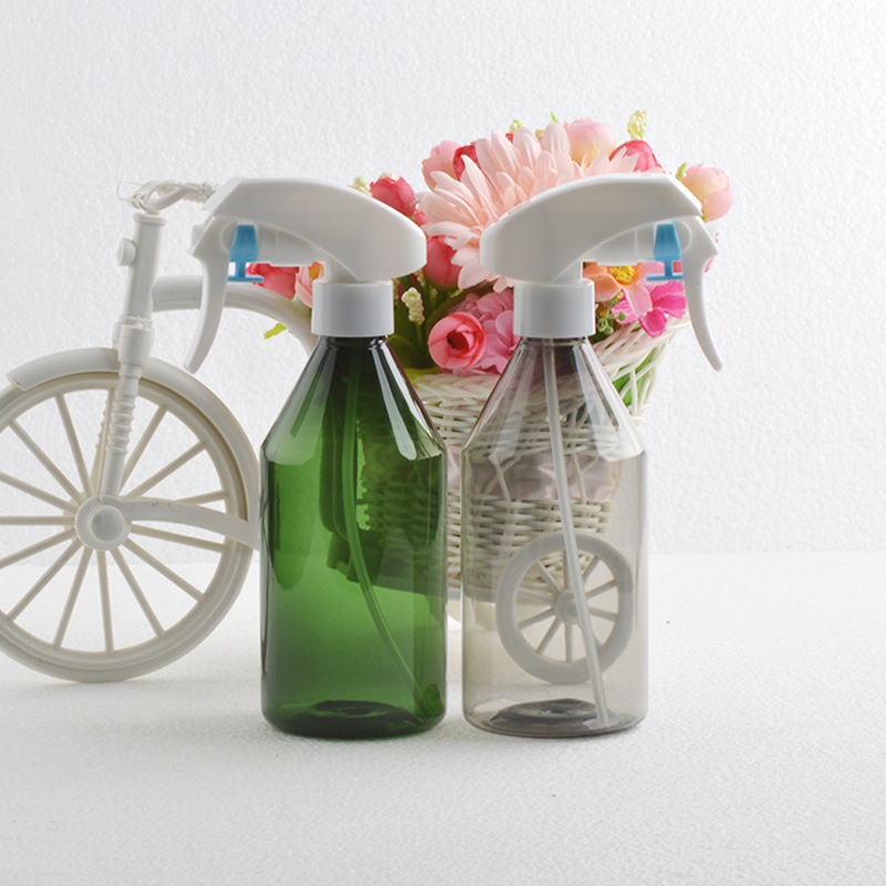 300MLPET锥形塑料瓶配G枪喷雾瓶厂家直销手扣式透黑墨绿小喷壶