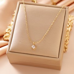 新商品の星のチェーンの小さいドリルのチタンのネックレスの女性の高級感の鎖の鎖の小さい清新で精巧なネックレス