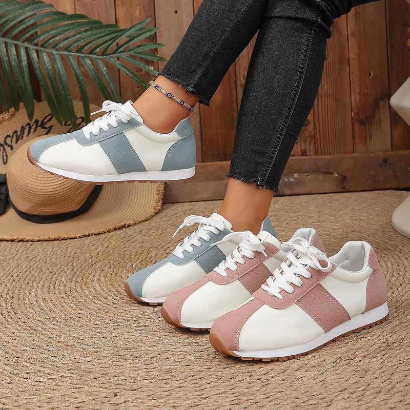 2026 New Comfortable Low-Key Luxury Retro Flat Lace-Up Casual Sneakers German Training Shoes Forrest Gump Shoes Women's Shoes