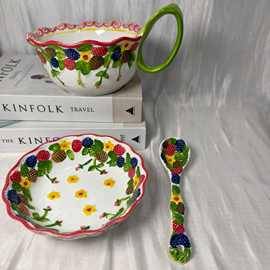 手绘釉下彩面碗盘子浮雕套装树莓曲把碗饭碗创意陶瓷餐具家用