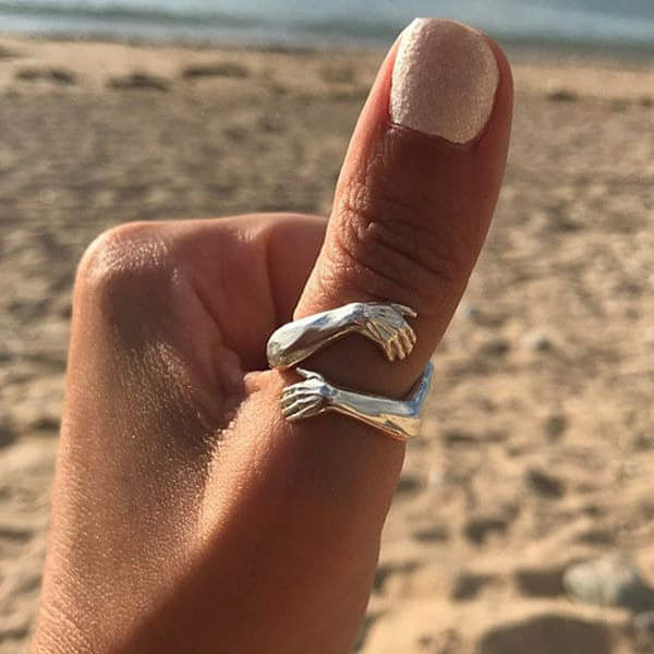 Hong Kong-Style Cross-Border Retro Minimalist Palm-Hugging Ring, Light Luxury High-End Niche Personality Plain Band Ring Gift