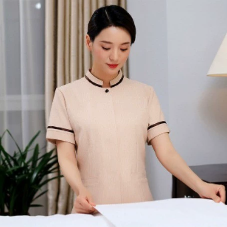 Чистая одежда с короткими рукавами Женский отель Гостиница Гостиница Больница Собственность Тетя Уборщица PA Уборка Уборочная Униформа с короткими рукавами