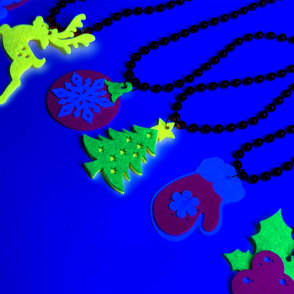 Collar decorativo fluorescente de Navidad, fiesta festiva para niños, accesorios fotográficos, colgante de copo de nieve de alce navideño
