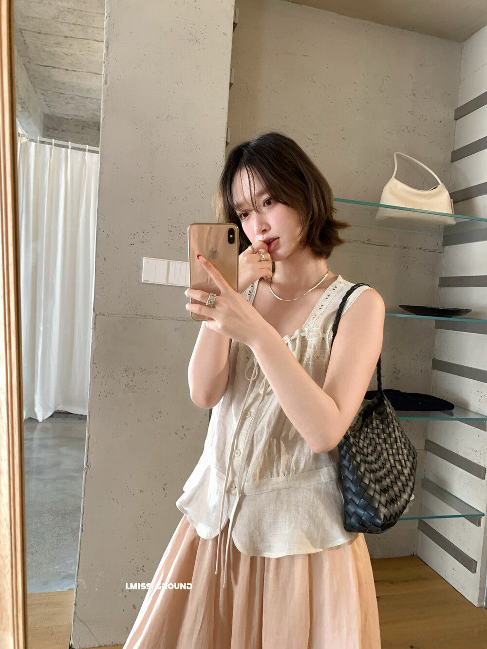 Áo hai dây nữ phong cách Pháp chất liệu linen cổ vuông ren hoa — yến mạch chi tiết 10