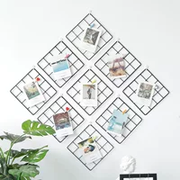 Фотопанель на стену в виде решетки, Nordic Iron Mesh 20×20 см, декоративная клип-система для фото (черный/бежевый)