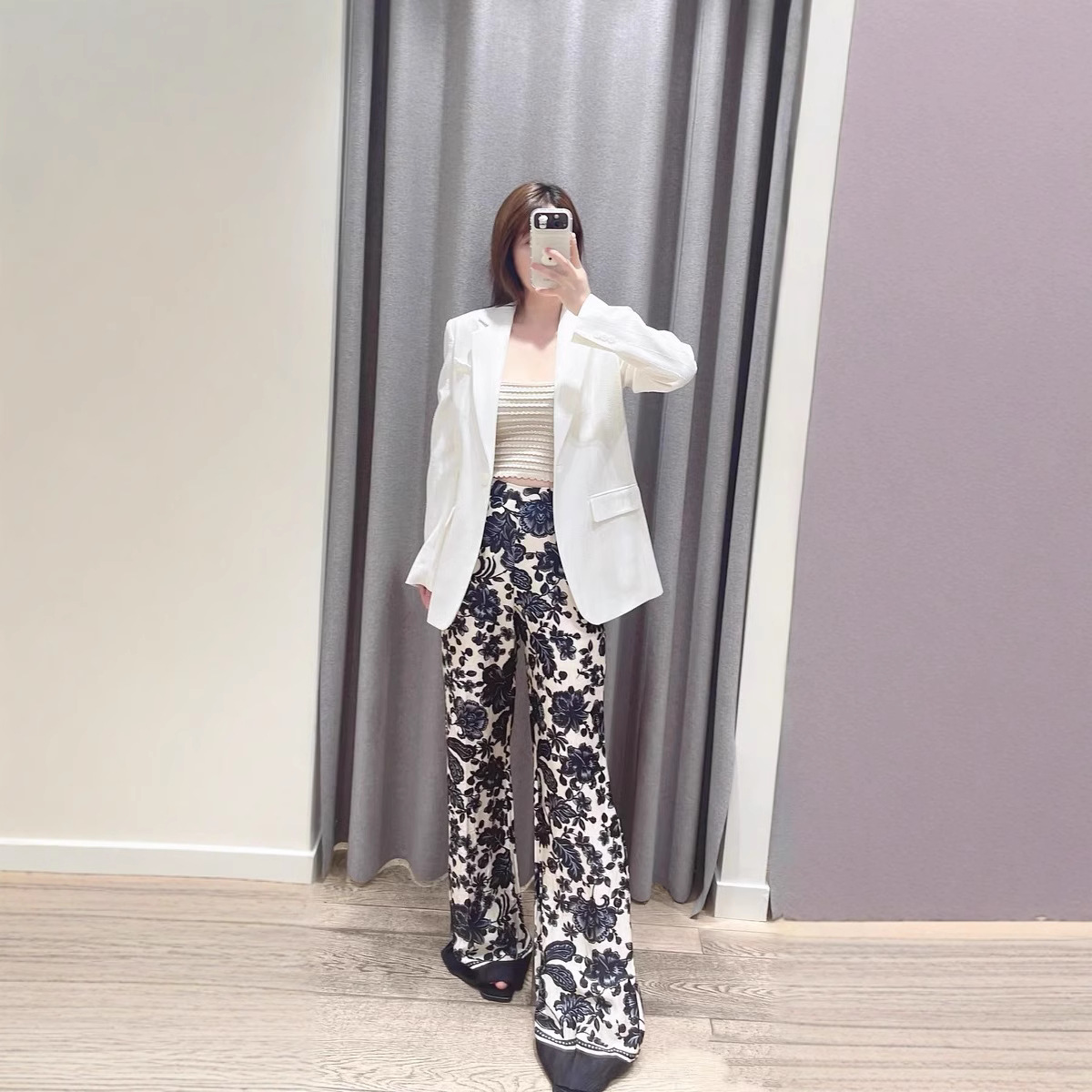 GraceChic 2025 New French Elegant Early Spring Sequin Striped Chic Blazer + Shorts Set_voghion.com