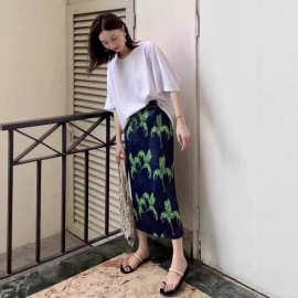 褶皱开叉半身裙女夏季新款高腰显瘦小众设计感梨型a字百褶裙跨境