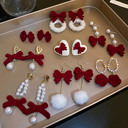 Red earrings for women, flocked earrings, pearl bows, high-end earrings, retro temperament, autumn and winter earrings for women, wholesale