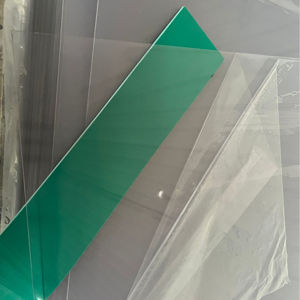 供应PVC透明板  软板  PVC硬板  玻璃板  阻燃板  抗老化板材