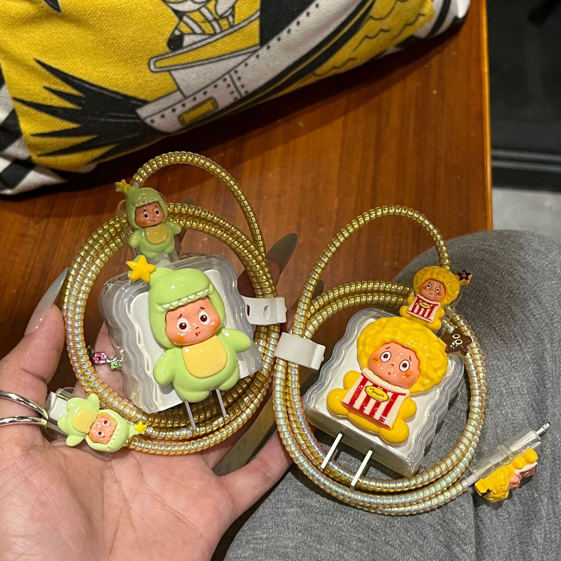 Aplicable a Apple 17 iPhone 16 Promax 15 Capa de protección de cable de datos de teléfono celular anti-caída anti-rotura cargador rápido