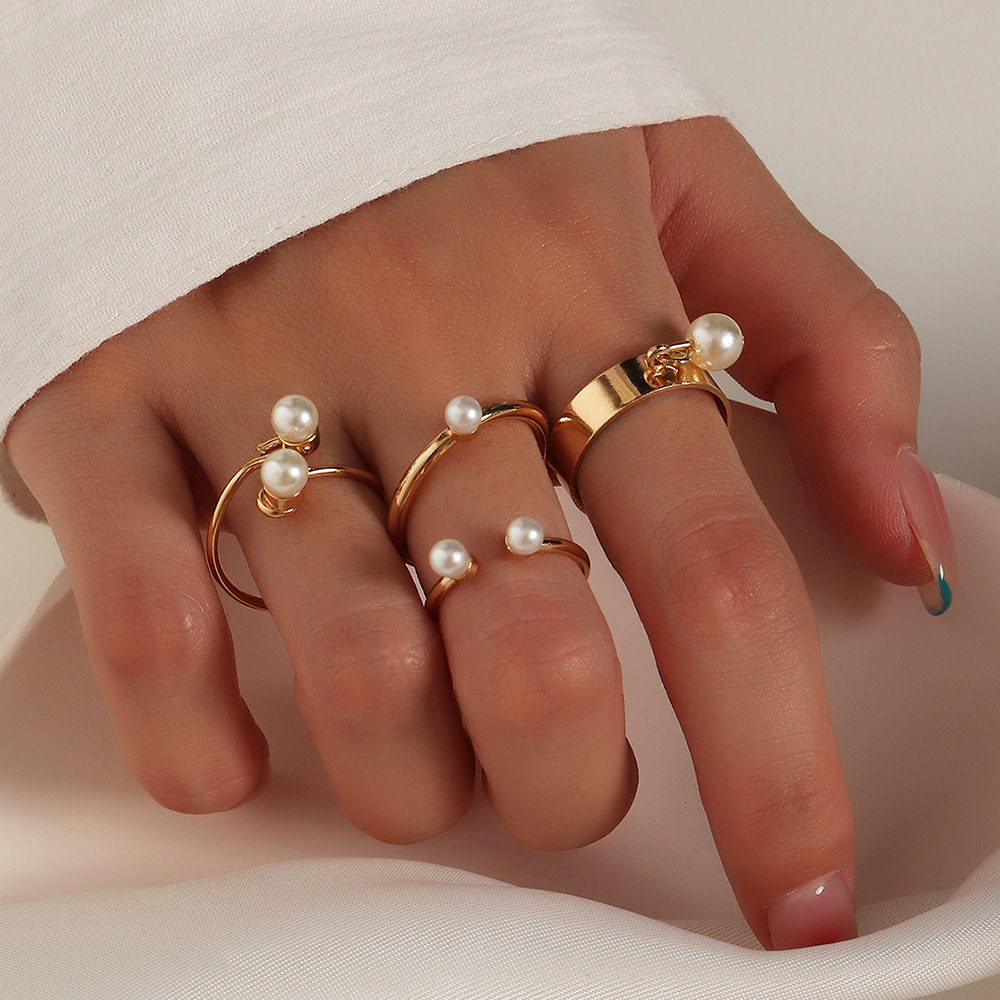 Fashion Opening Adjustable Pearl Alloy Ring Set display picture 3