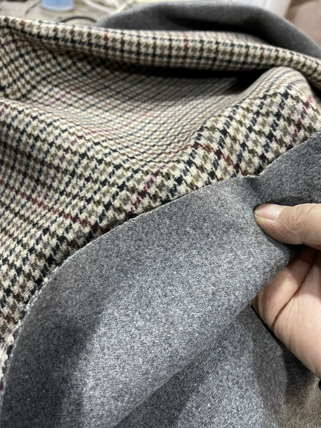 Gray black red army green houndstooth double-sided cloth 2 meters gram weight 850