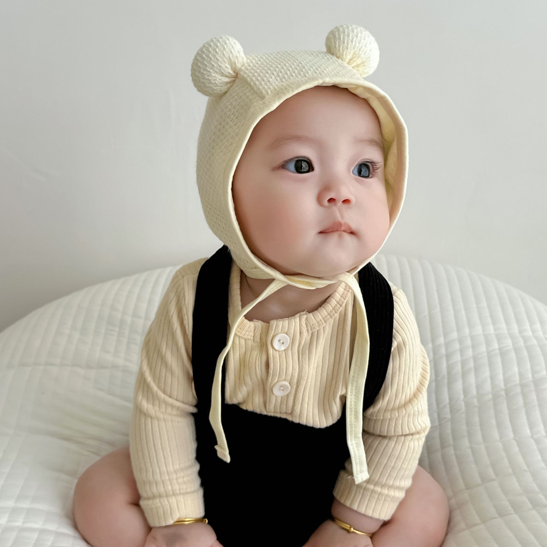 Baby hat Autumn and winter cute double ball baby small month new ear protective hat_viptrois.com