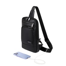 跨境新款黑色男士斜挎包欧美单肩包时尚通勤防水胸包USB腰包轻便