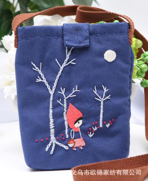 Directo de fábrica pequeña bolsa de hombro bordado Europeo material hecho a mano bolsa hecha a mano bricolaje kit de herramientas de costura de tela