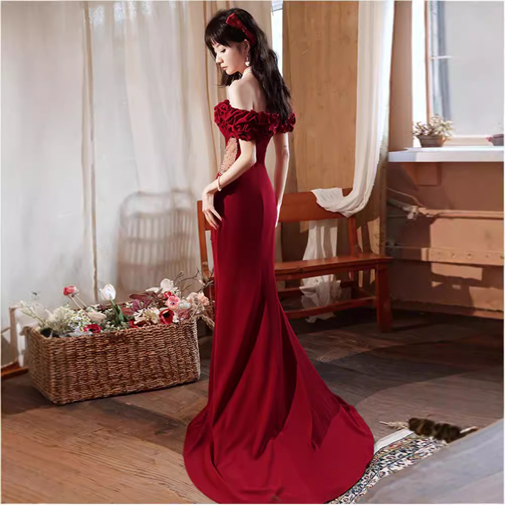 Vestido Borgoña de Lujo Ligero, Estilo 2025, Un Hombro, Falda de Cola de Pez, Elegante y Sofisticado, Vestido de Noche para Novia