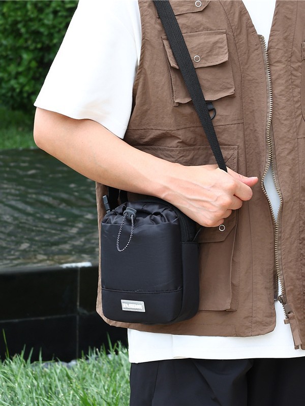 Teléfono móvil taza de agua en una bolsa de montaña deportivo al aire libre ciclismo cuerda de dibujo de hombro bolso portátil bolso