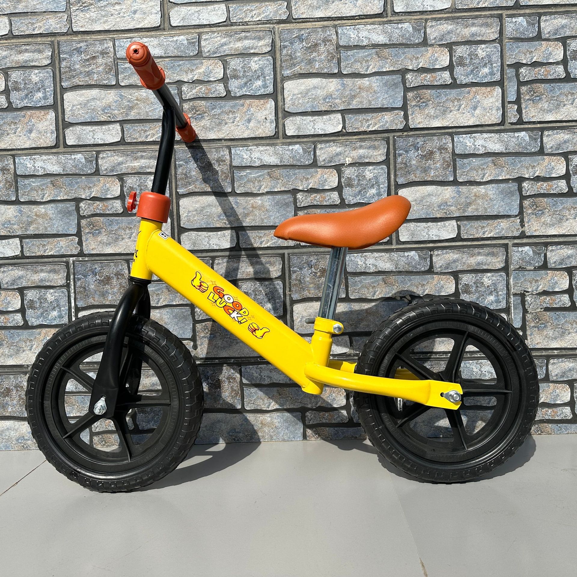 Coche de equilibrio ligero ajustable para bebés deslizante 12 bicicleta deslizante para niños caminando caminante patinaje