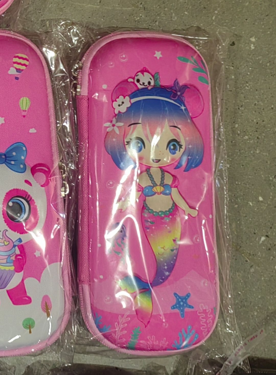 Comercio exterior al por mayor caja de papelería 3DEVA superficie de tela tridimensional caja de lápiz niña patrón de dibujos animados niño estudiante de escuela primaria caja de lápices