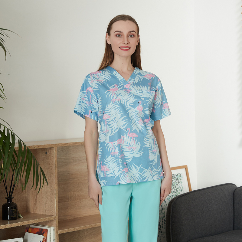 2025国境を越えたアマゾンの爆発的なアニメプリント看護師服女性vネック半袖tシャツ上着手術服の仕事|undefined